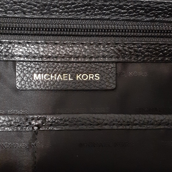 Michael Kors black leather hand bag - Picture 9 of 10